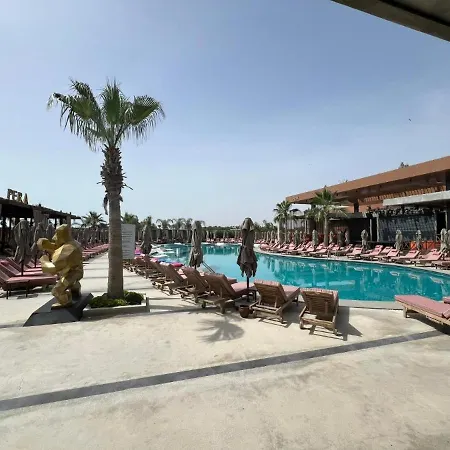 Grand Sapphire Residences 6 By Muguest Cyprus * Iskele District (Northern Cyprus)