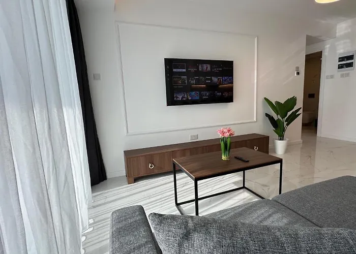 Grand Sapphire Residences 6 By Myguest Cyprus アパート *